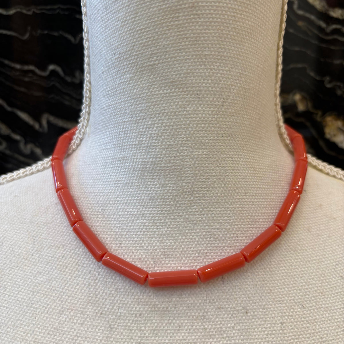 COLLAR DE TUBOS CORAL