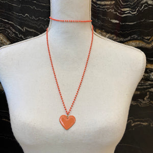 COLLAR LARGO COLGANTE CORAZON