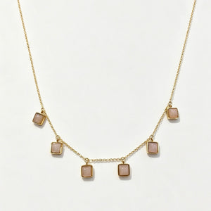 COLLAR CUADRADOS PEQUEÑOS