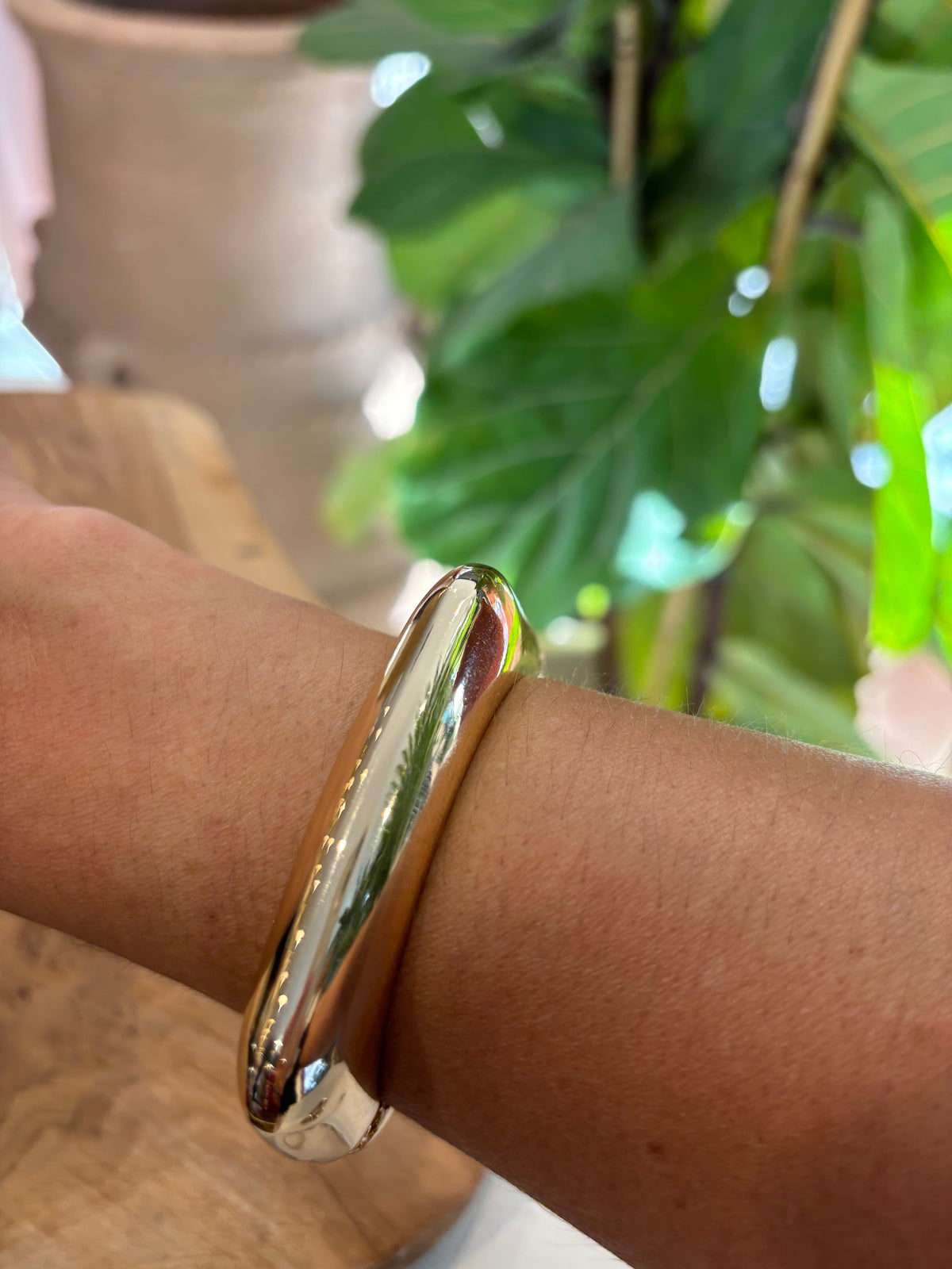 BRAZALETE CUADRADO DORADO