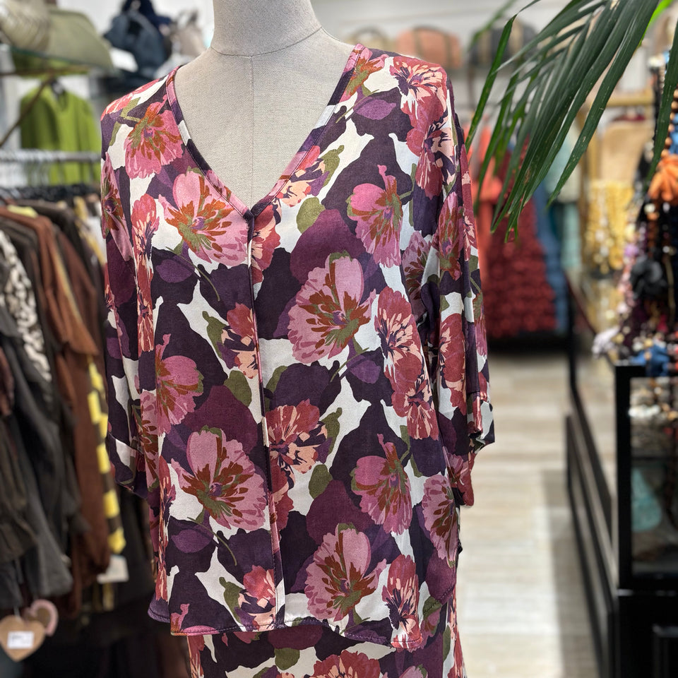 CONJUNTO DE FALDA SATINADO ESTAMPADO ROSA