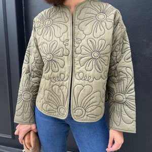 CHAQUETA VERDE PESPUNTE