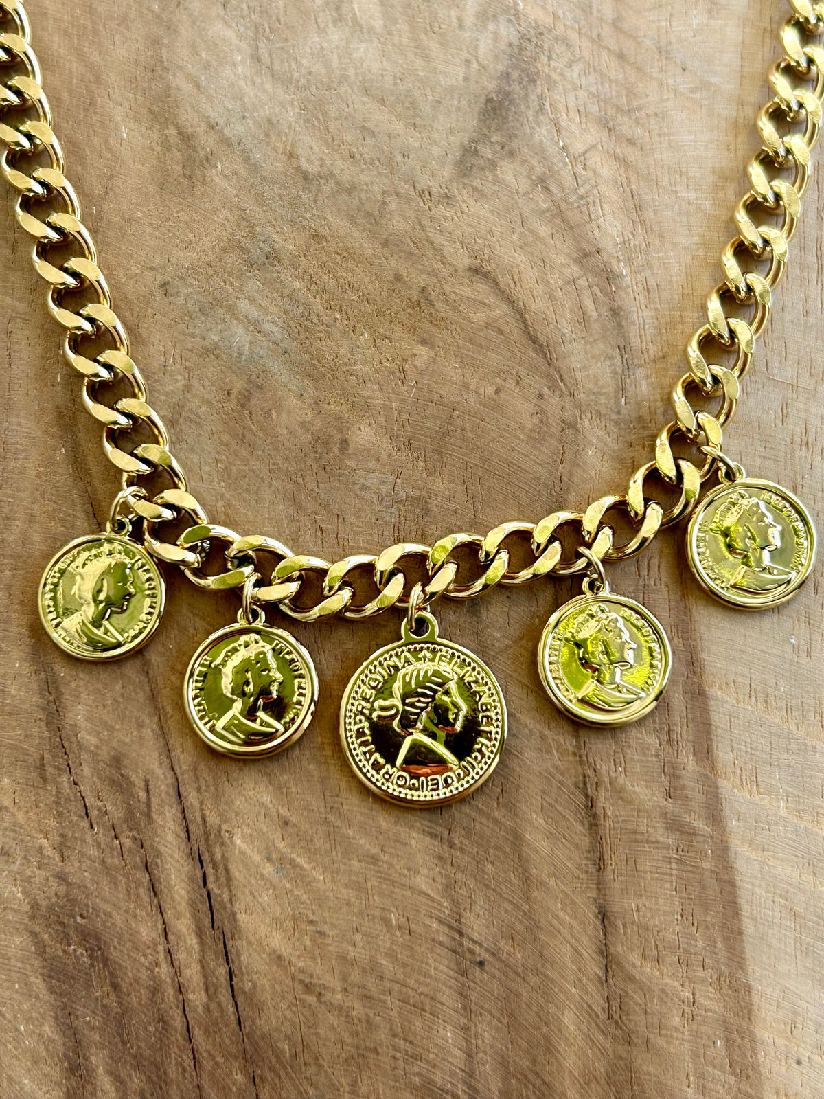 CADENA MONEDA