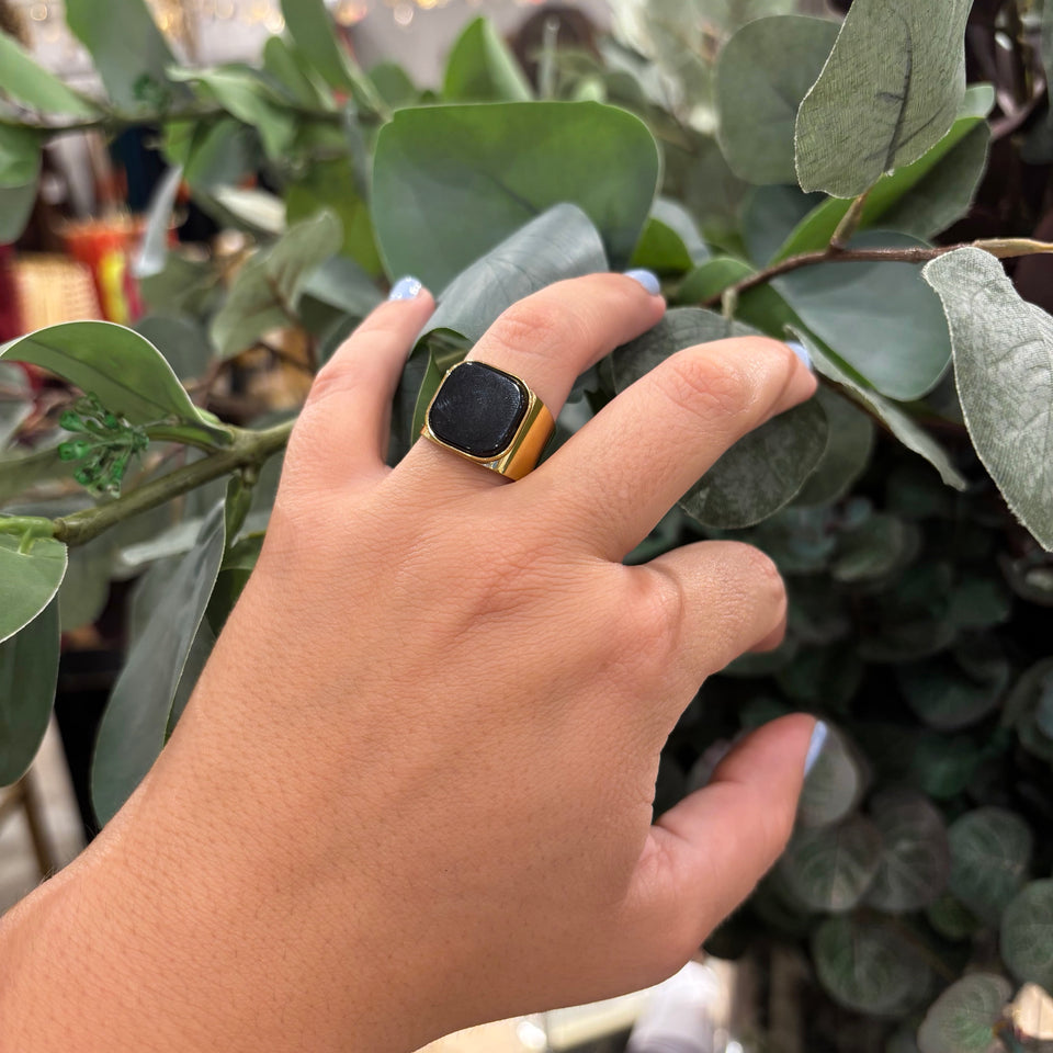 ANILLO NEGRO CUADRADO