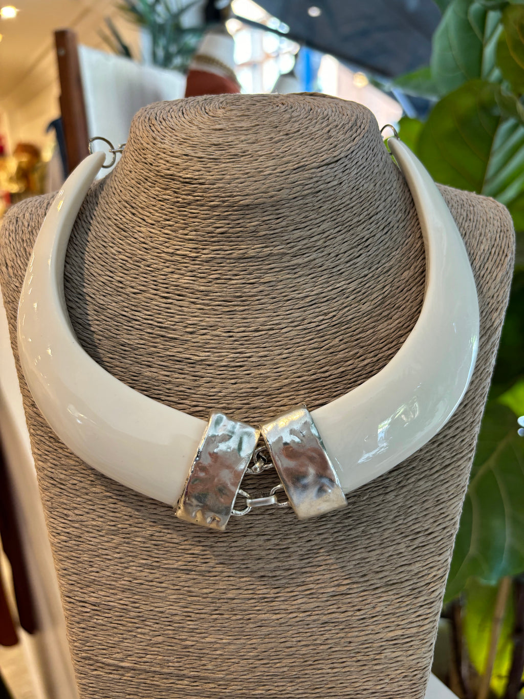 COLLAR COLMILLO PLATA