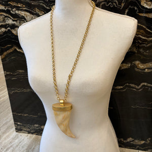 COLLAR LARGO COLMILLO