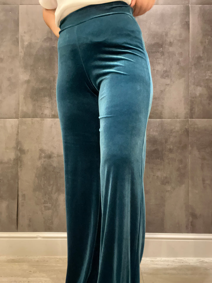 PANTALON DE TERCIOPELO AZUL TURQUESA