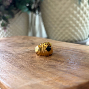 ANILLO RAYAS PIEDRA NEGRO