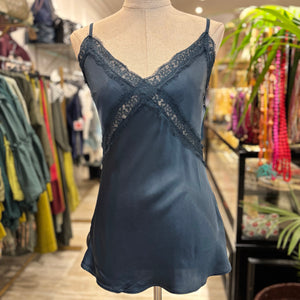 TOP LENCERO AZUL NOCHE