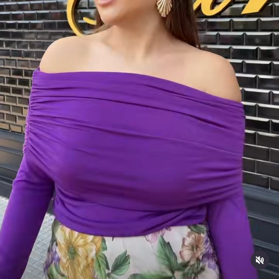 TOP CUELLO DE BARCO MORADO