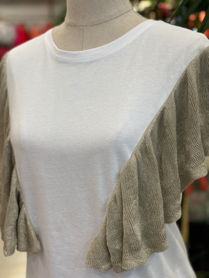CAMISETA VOLANTE DORADO