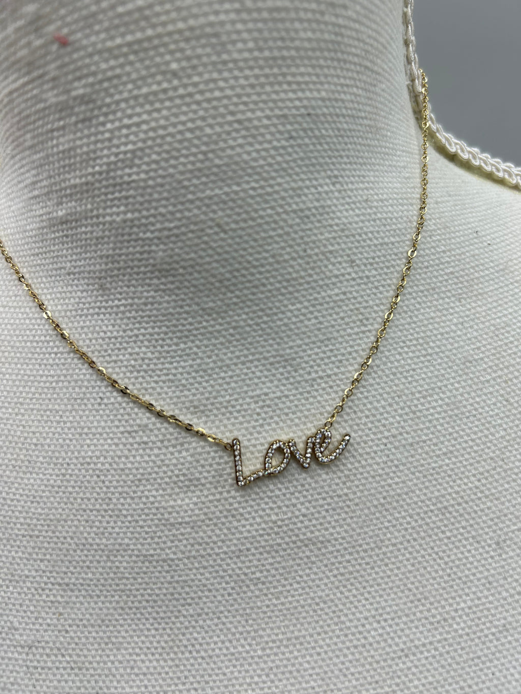 CADENA LOVE