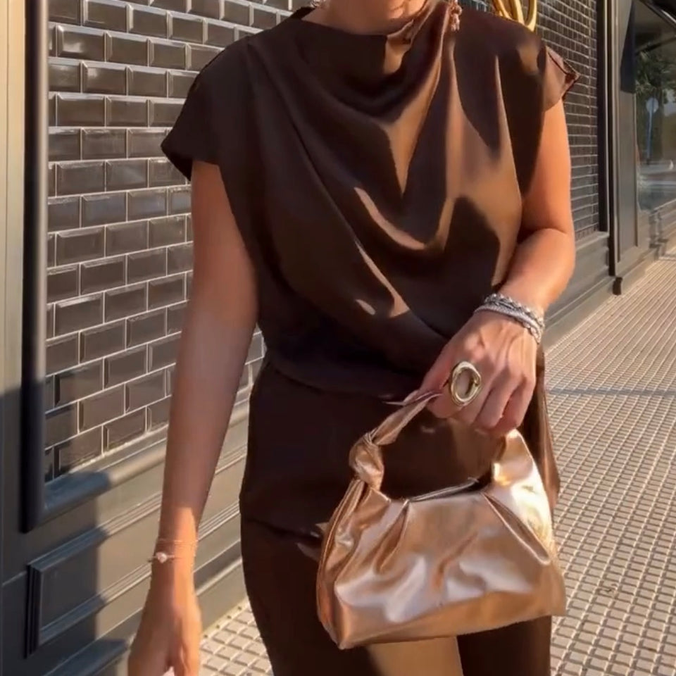 CONJUNTO SATINADO DE PANTALÓN MARRÓN CHOCOLATE