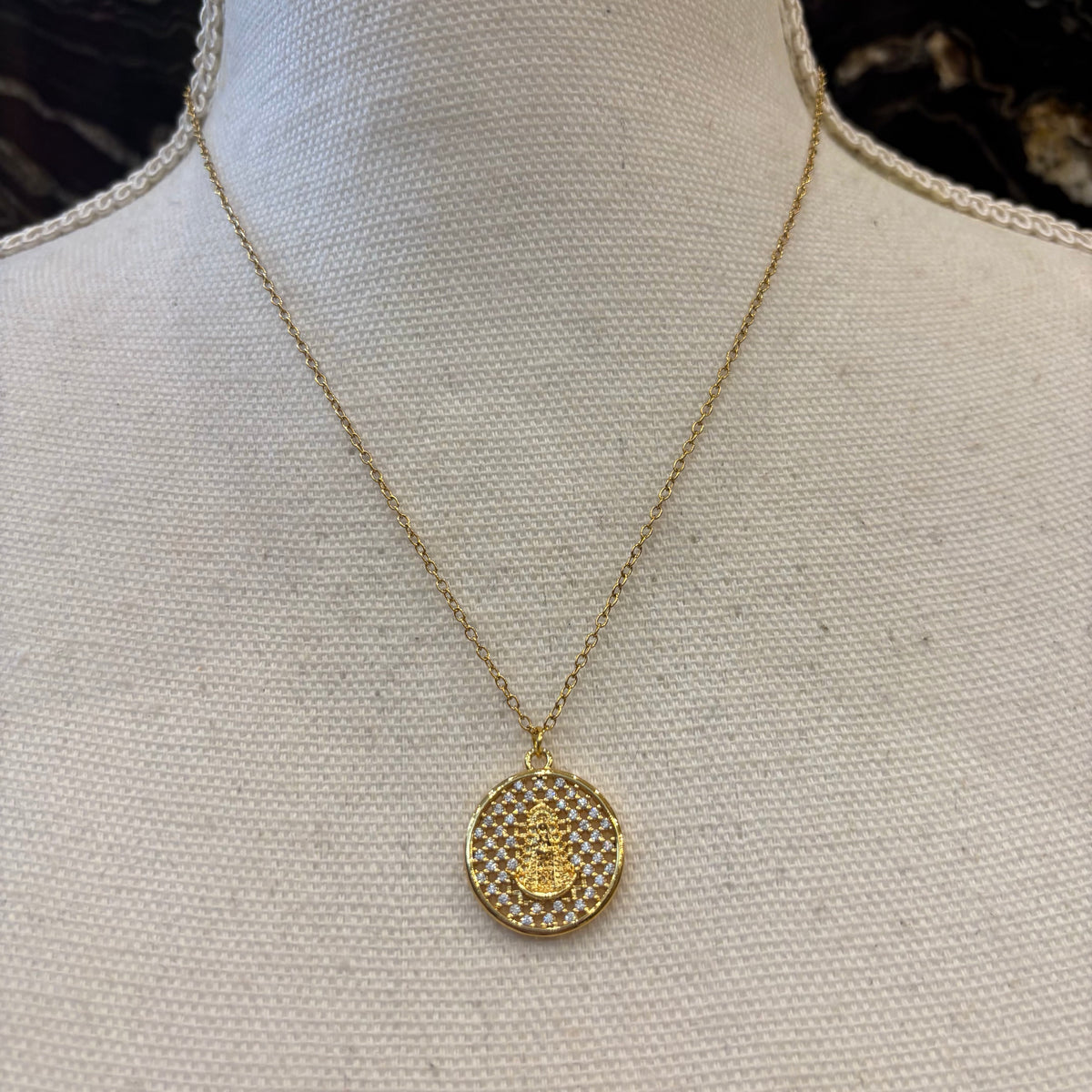CADENA VIRGEN DEL ROCIO BRILLOS