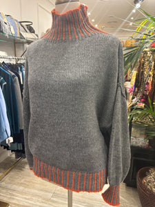 JERSEY GRIS CON PESPUNTE NARANJA