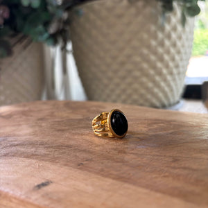 ANILLO PIEDRA NEGRA OVALADA