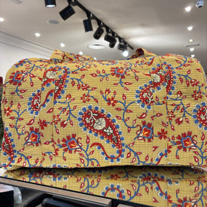 BOLSA ESTAMPADA FONDO MOSTAZA