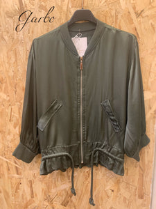 BOMBER