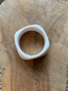 PULSERA RESINA BEIGE