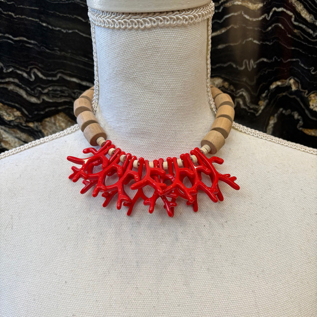 COLLAR MADERA Y CORAL ROJO