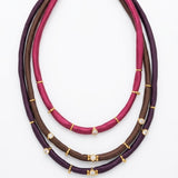 COLLAR CUERDAS BURDEOS