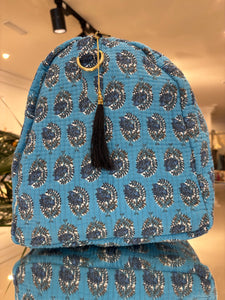 BOLSA ESTAMPADA FONDO AZUL FLOR AZUL