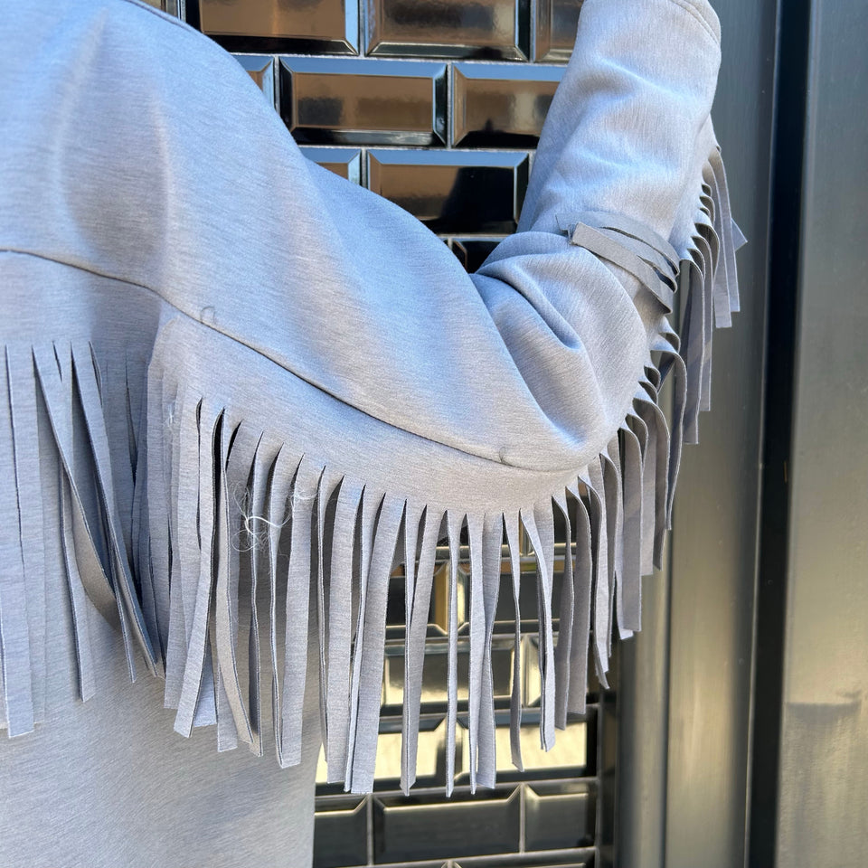 SUDADERA OVERSIZE FLECOS GRIS