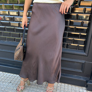 FALDA SATINADA MARRON