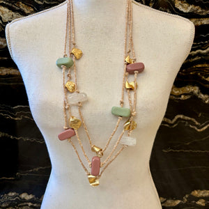 COLLAR LARGO ALMEJAS COLORES