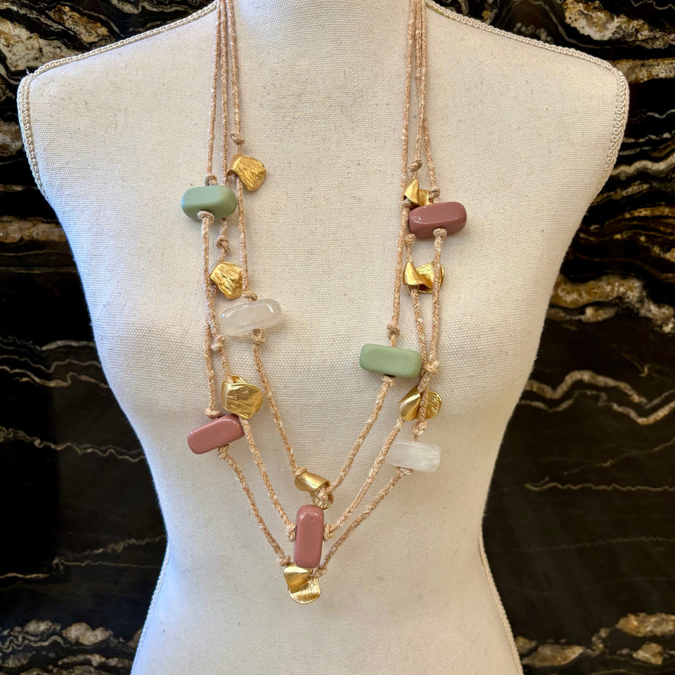 COLLAR LARGO ALMEJAS COLORES