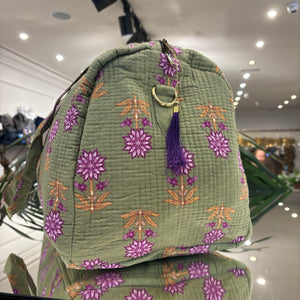 BOLSA ESTAMPADA FONDO VERDE