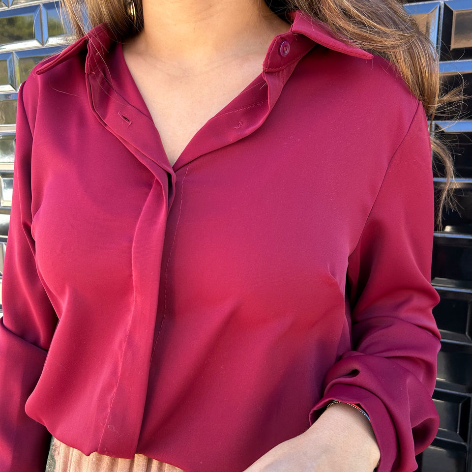 CAMISA LISA BURDEOS