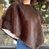 CAPA MARRON DE PELO SINTETICO