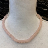 COLLAR ROSA NUDA