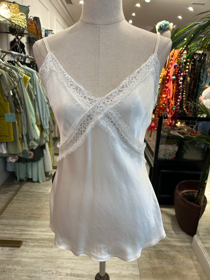 TOP LENCERO BEIGE