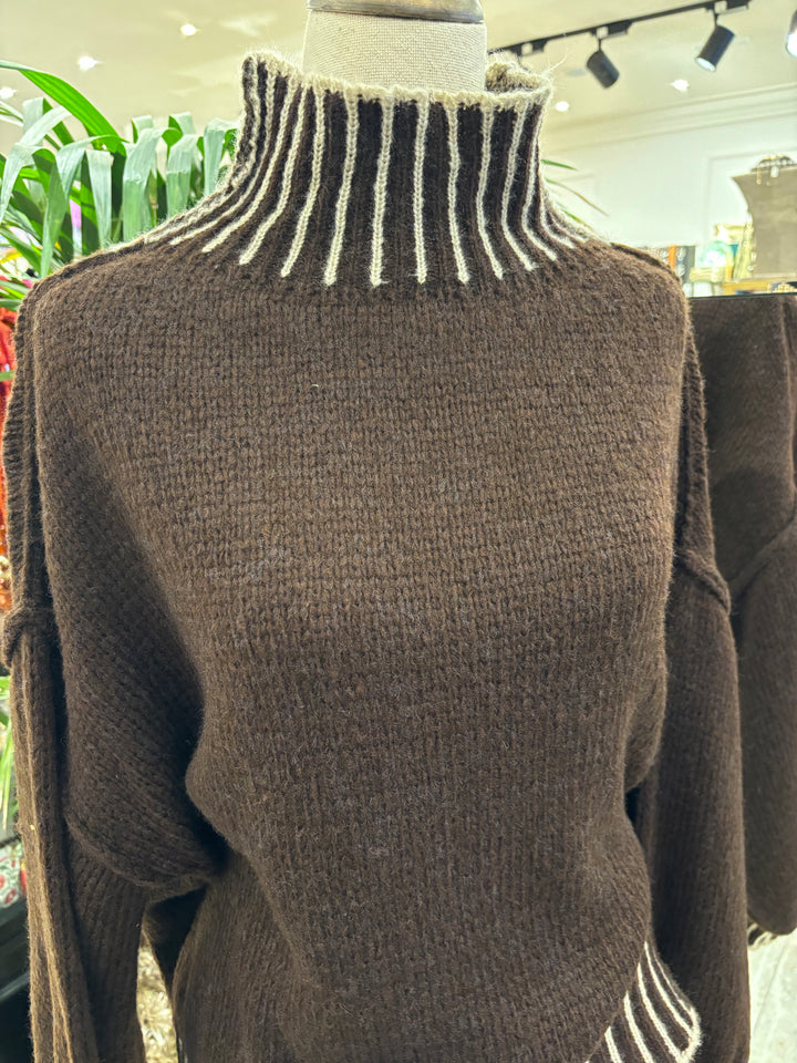 JERSEY MARRÓN PESPUNTE