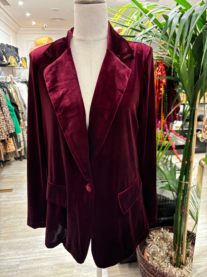 BLAZER DE TERCIOPELO CON SOLAPA BURDEOS