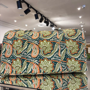 BOLSA ESTAMPADA FONDO VERDE BOTELLA