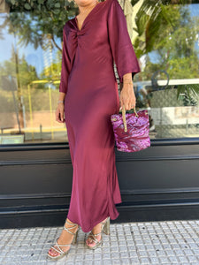 VESTIDO CON NUDO EN BUDEOS