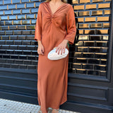 VESTIDO CON NUDO EN TEJA