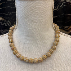 COLLAR DE CERAMICA BOLAS BEIGE