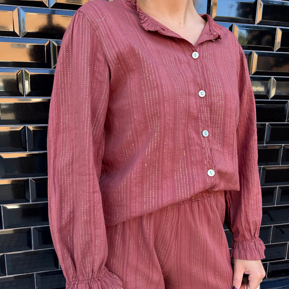 CONJUNTO DE PANTALON TEJA CON DETALLES DORADOS