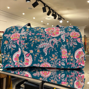 BOLSA ESTAMPADA FONDO AZUL PETRÓLEO