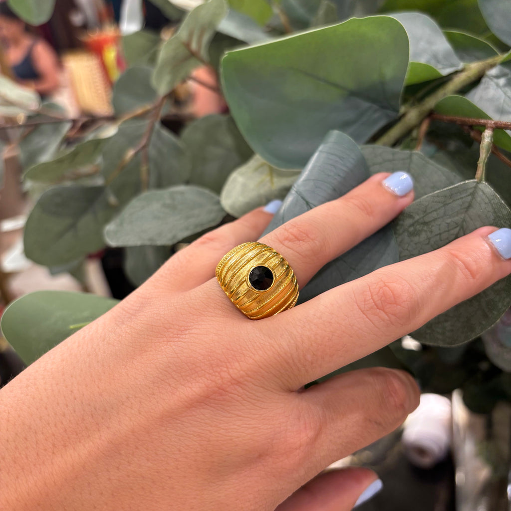 ANILLO RAYAS PIEDRA NEGRO