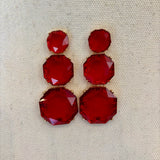 PENDIENTE TRES PIEDRAS ROJAS