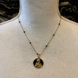 CADENA VIRGEN DEL CARMEN ESMALTADA NEGRA