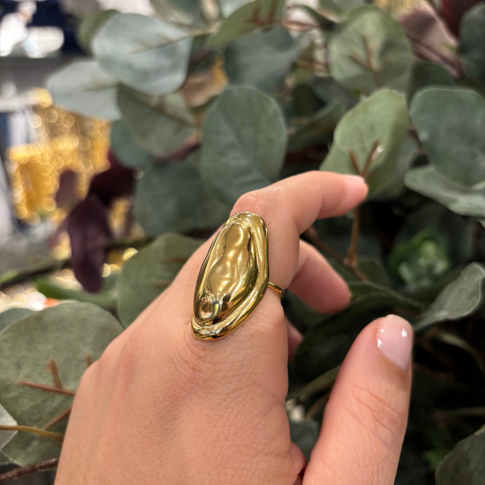 ANILLO OVALADO IRREGULAR