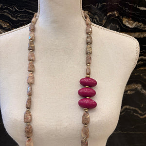 COLLAR PIEDRA BUGANVILLA