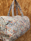 BOLSA MEDIANA ESTAMPADA FONDO BEIGE CACHEMIR