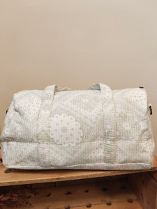 BOLSA MEDIANA ESTAMPADA FONDO BEIGE ESTAMPADO VERDE MENTA